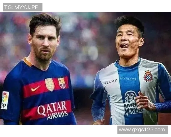 足球传奇之韵：从梅西到C罗，诗意诠释球星风采