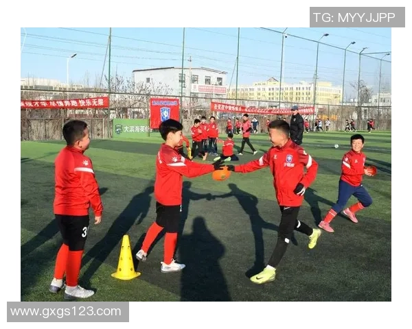 足球少年队球星成长之路与未来潜力探析